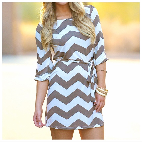 ABBY & GRACE Dresses & Skirts - Chevron Khaki and Ivory belted dress